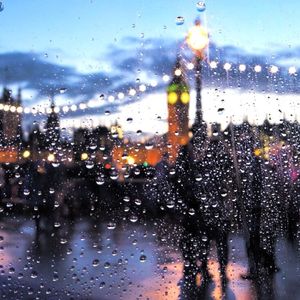 女人日逼的视频
